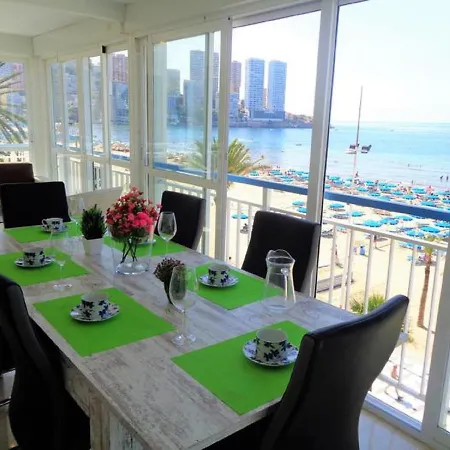 Luxury Beachfront Appartement