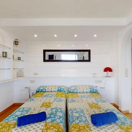 Luxury Beachfront Appartement *